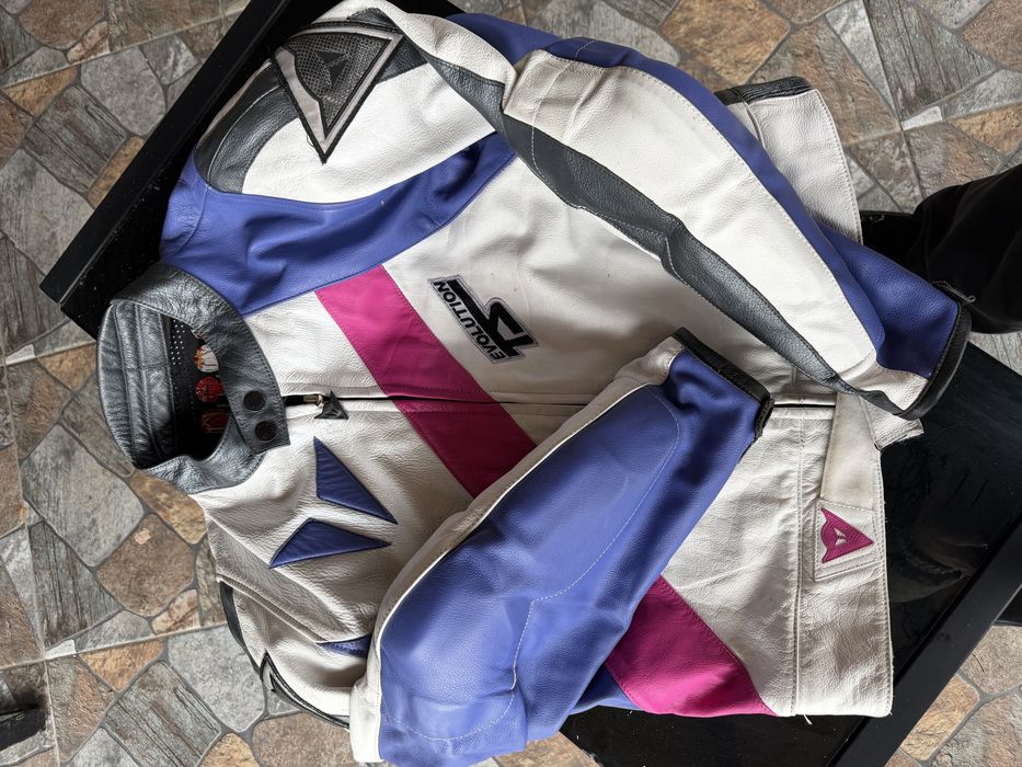 Мото екипи и ботуши Dainese