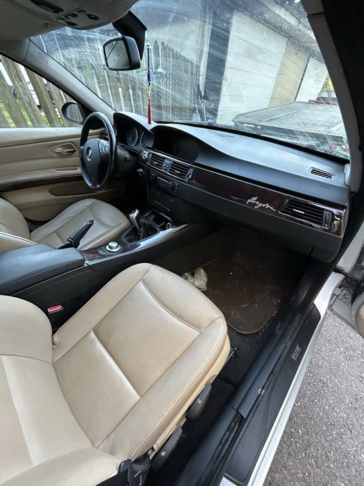 Plansa planse bord cu navigatie bmw e90 e91