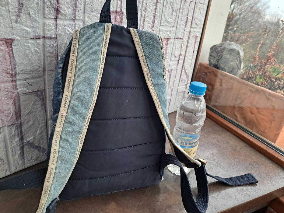 дамска раница.малка дънкова чанта,раничка,Tommy Hilfiger