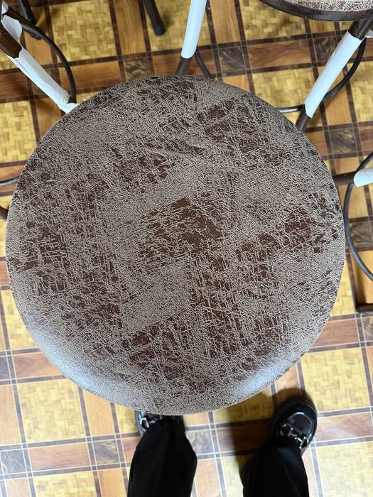 Табаретки для кухни и кафе Stollar oshxona va kafe uchun