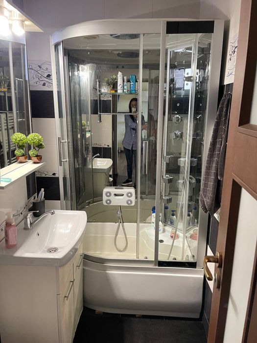 Proprietar vând apartament 3 camere Calea București