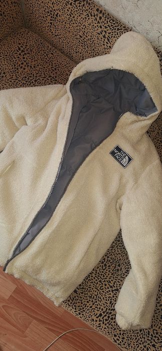 Продам куртки в отличном состоянии !!!