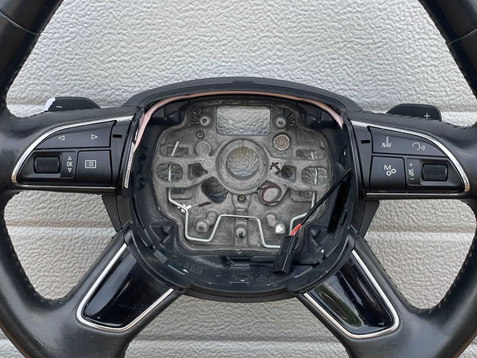 Волан AUDI A8 D4