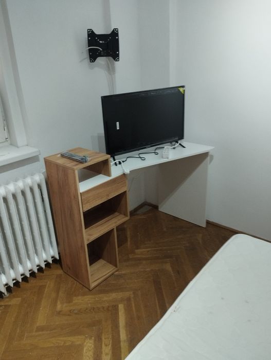 Închiriez apartament 2 camere
