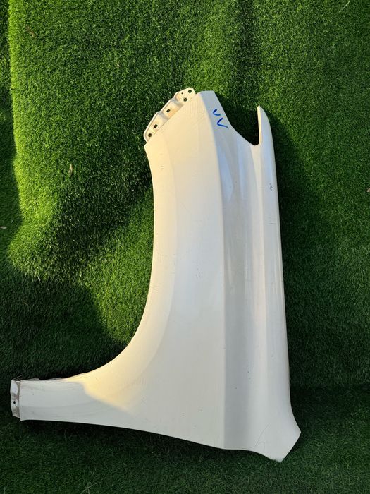 Крыло Тойота прадо 150 перед