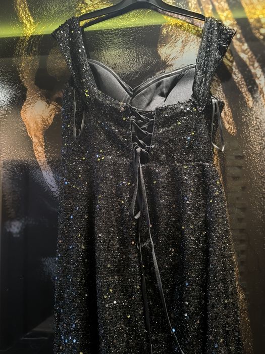 Официална рокля с пайети