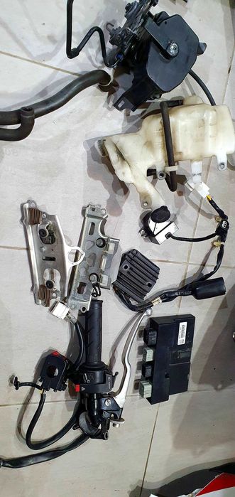 Honda CBR1000RR sc59 2014 части