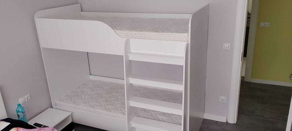 Двуетажно детско легло