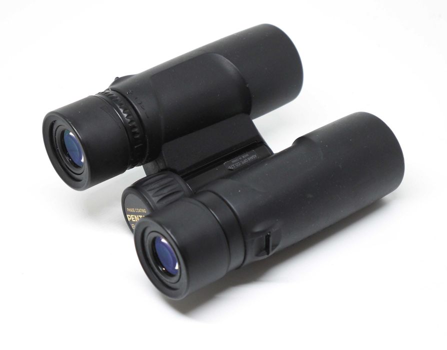 Компактен бинокъл Pentax 8x28 DCF MP