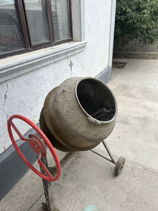 Бетономешалка.
