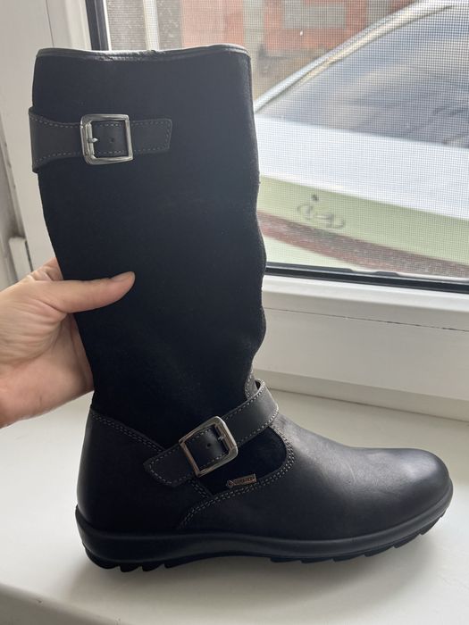 Есть разные сапоги от бренда Timberlend