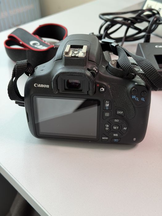 Фотоаппарат Canon EOS 1200D