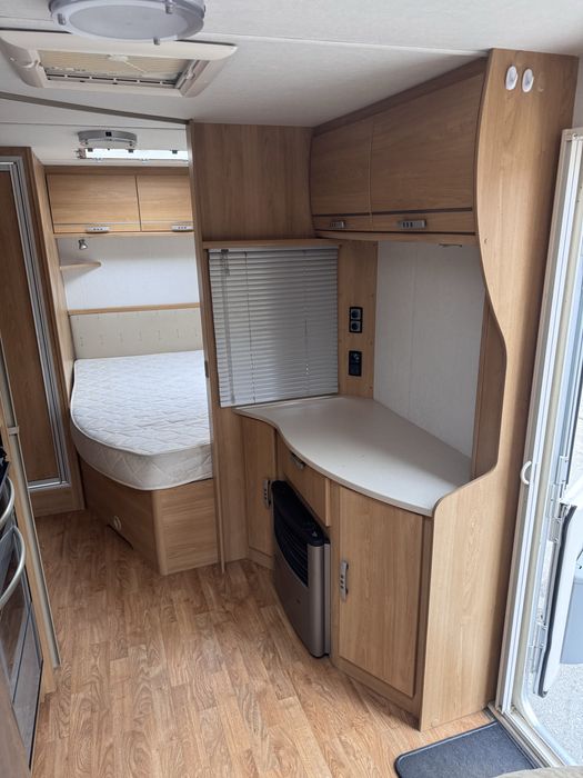 Каравана Lunar Quasar 534