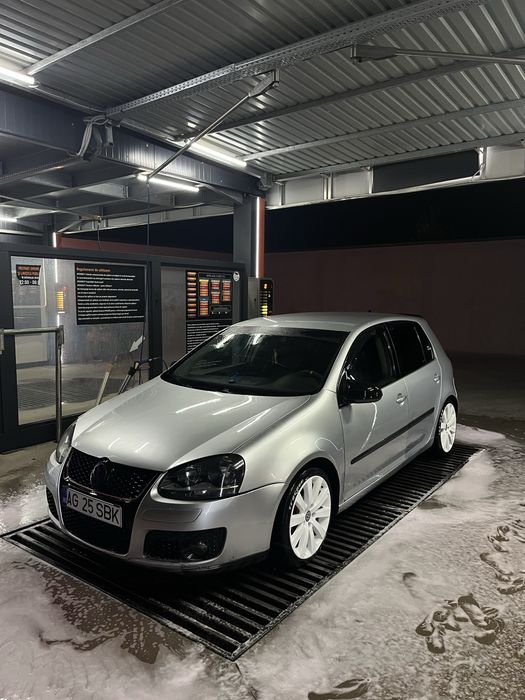 Schimb golf 5 sau vand negociabil