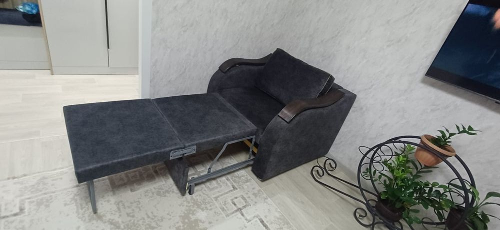 Продам диван тройку