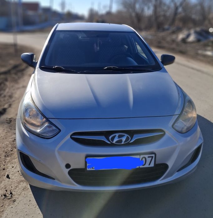 Хюндай акцент 2012г.