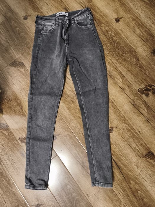 Blugi skinny gri spălăcit mărime 36(s)