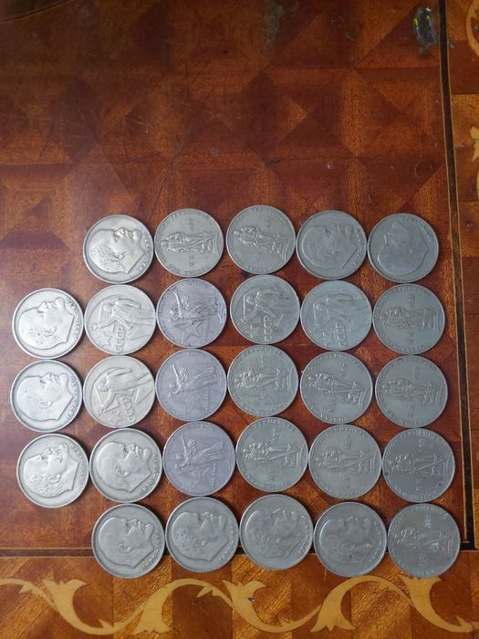 Продам  Советские юбилейных рублей  28 штук