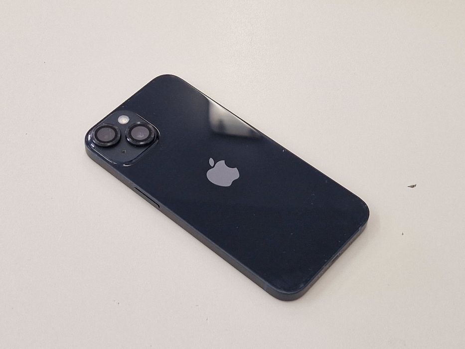 Обменяю айфон 14 обычный 79 акб