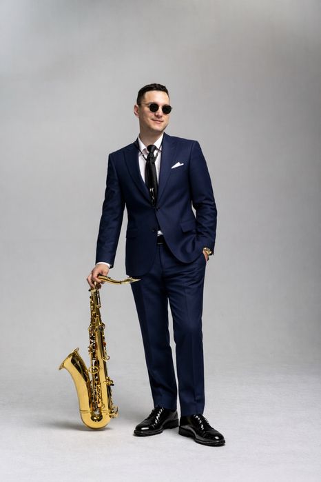 Саксофонист в Астане