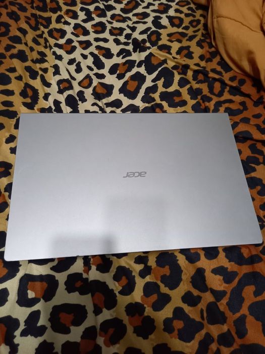 Ноутбук acer  (для офисной работы или для учебы)-2025