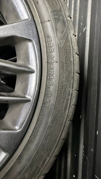 Продам диски с шинами