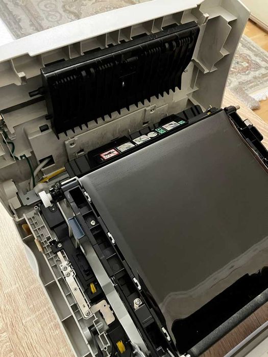 Лазерный цветной принтер Epson AcuLaser 2800N