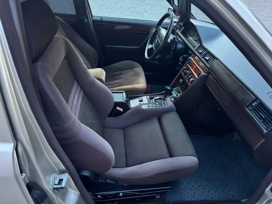 Продам машину срочно