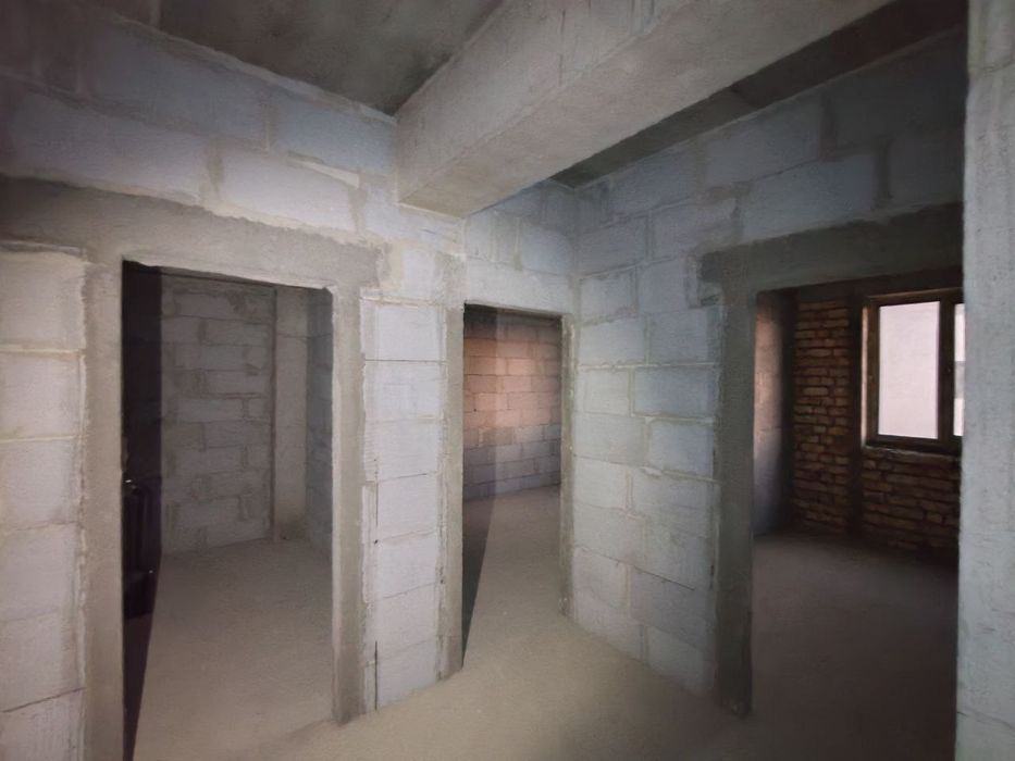 Продаётся новостройка в городе Чирчик.