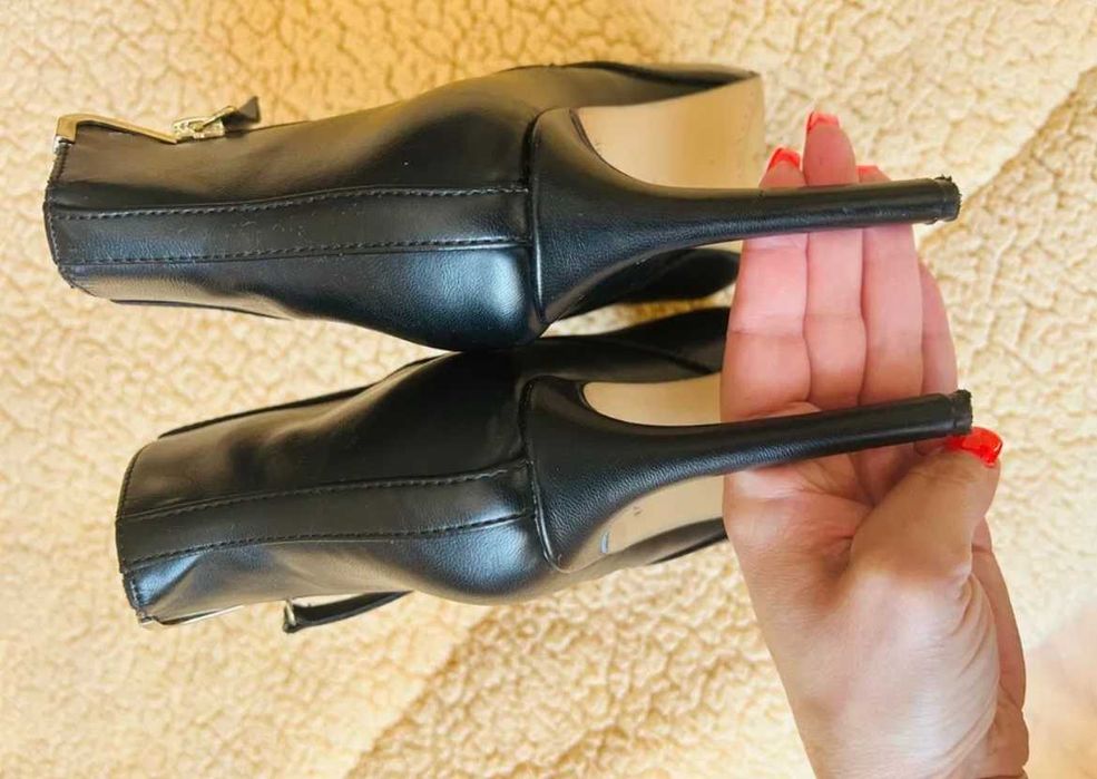 Елегантни и практични боти