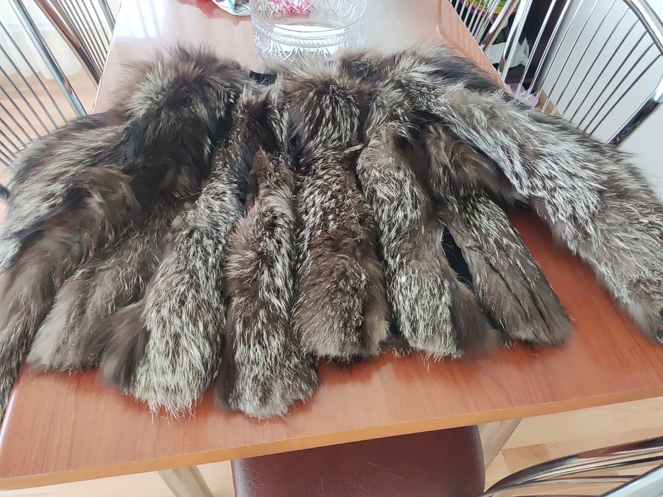 Vand haina blana vulpe argintie