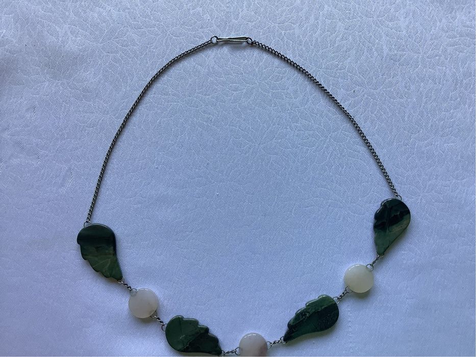 Колье, серьги, брошка «Уральские самоцветы»