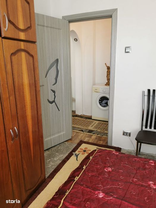 Apartament 3 camere Craiovita Noua