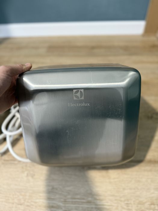 Сушилка для рук Electrolux ehda-2500