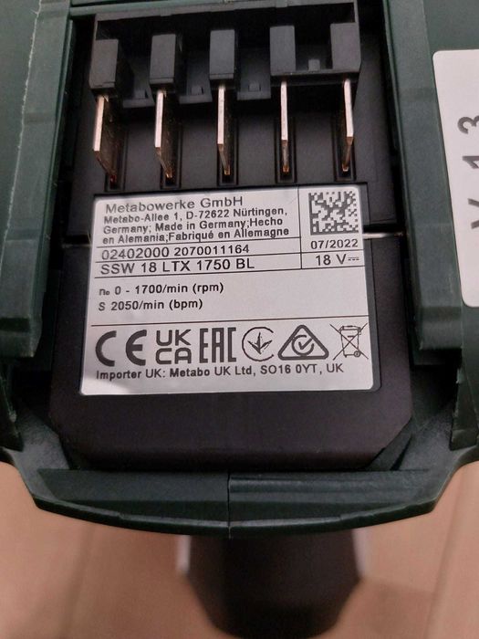 Masina de insurubat cu impact Metabo SSW 18 LTX 1750 BL