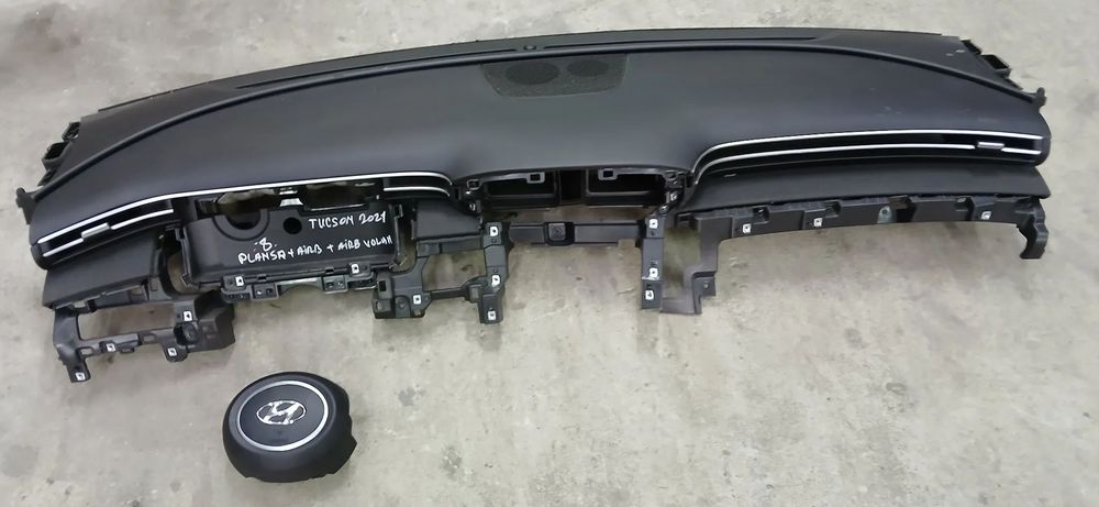 Plansa de bord airbag pasager si airbag sofer Hyundai Tucson 2021