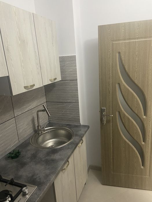 Garsoniera brazda g4 parter semidecomandat vad comercial