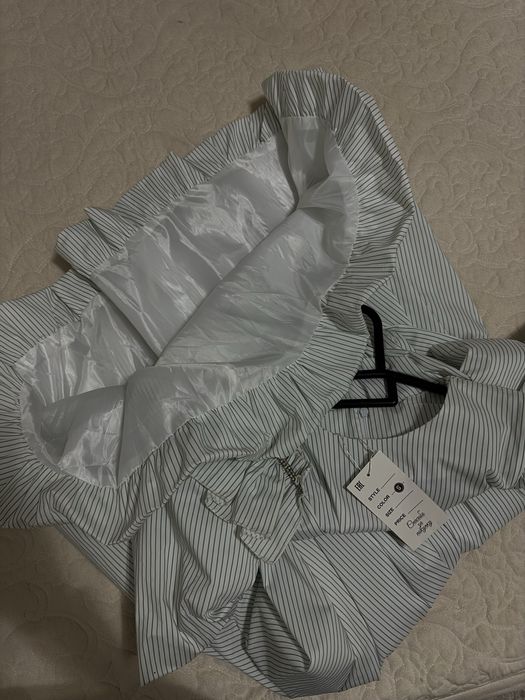 Белое в полоску, новая