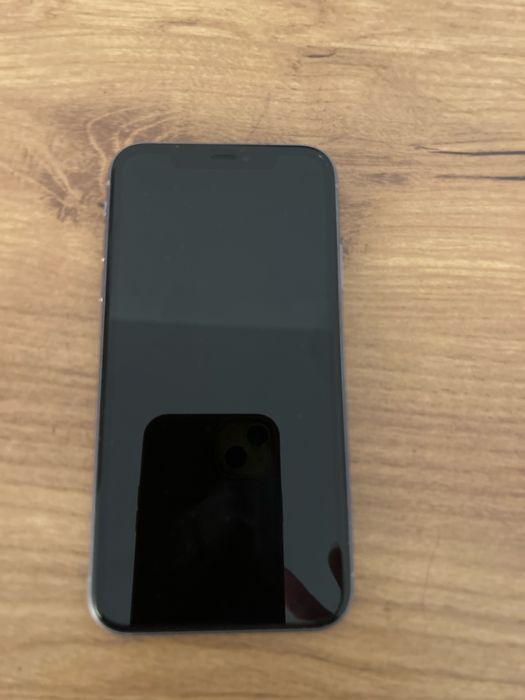 Vand  Iphone 11 ca nou