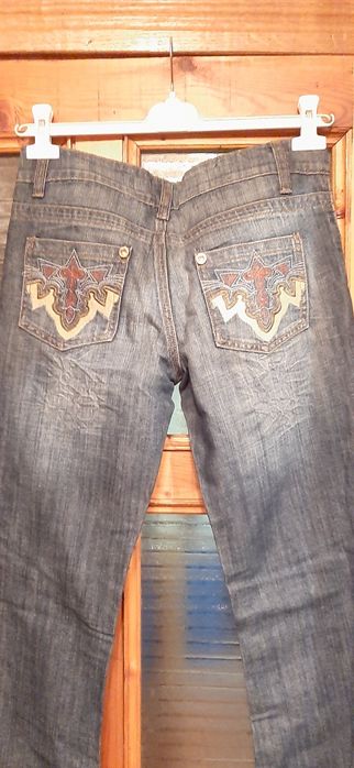 Продам новые джинсы