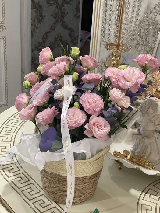 Три букета цветов