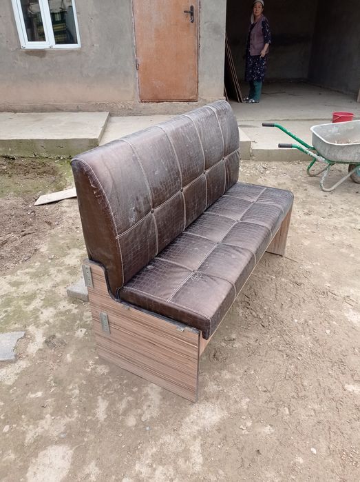 Кухнный стол стулья