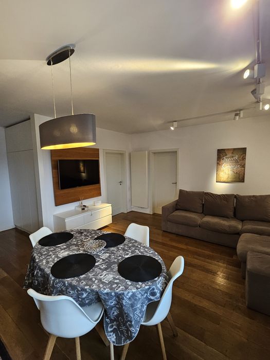 Apartament 3 camere in regim hotelier