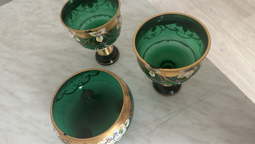 Богема ыдыстары..