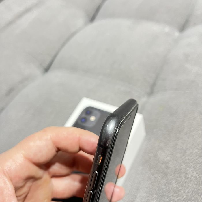 Продам айфон 11/128