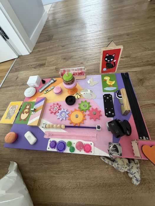 Ръчно правен busy board