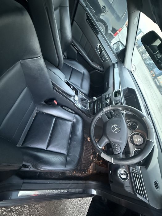 На Части w212 Mercedes E 250 cdi / Ръчка /Harman Kardo