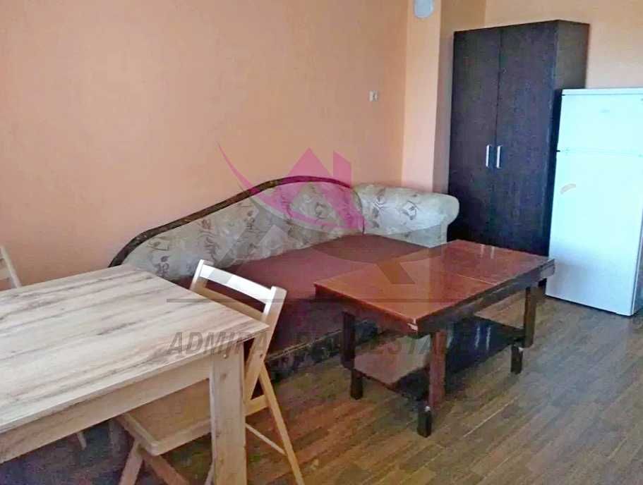 Дава се под наем Двустаен апартамент в Варна, Лятно кино Тракия - 72 кв.м за 325 € - Снимка #2