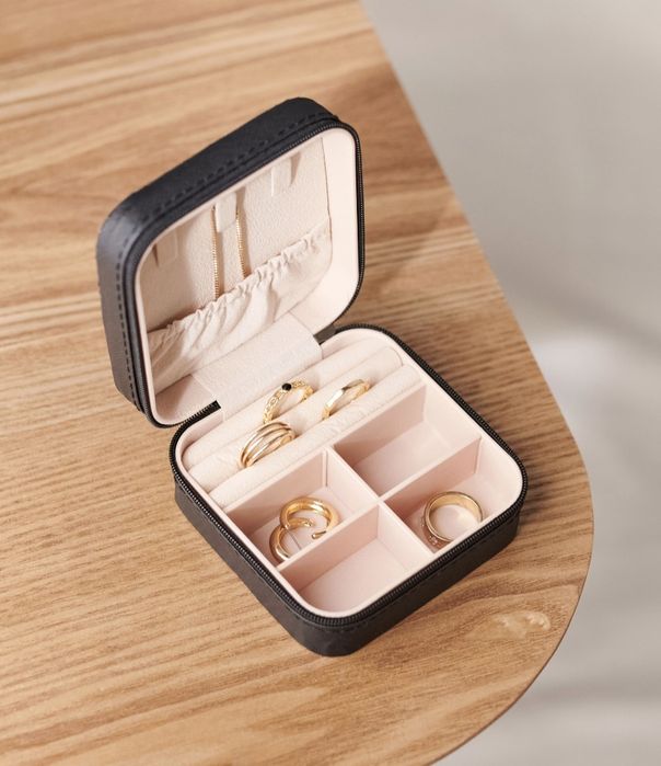 Нова кутия за бижута