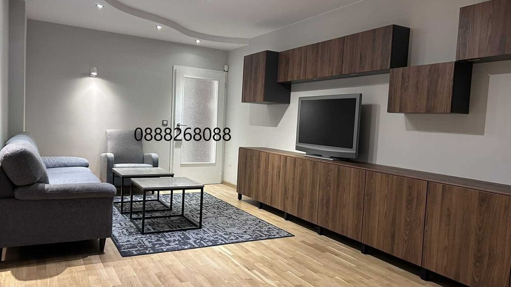 отдава под наем 3-стаен апартамент на "5-те кюшета", гр. София